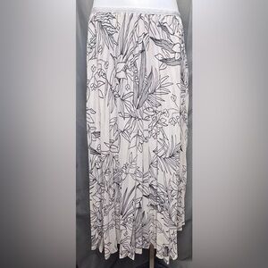 Babaton Pleated Cream and Black Floral Print Midi Pull Up Skirt Size Small